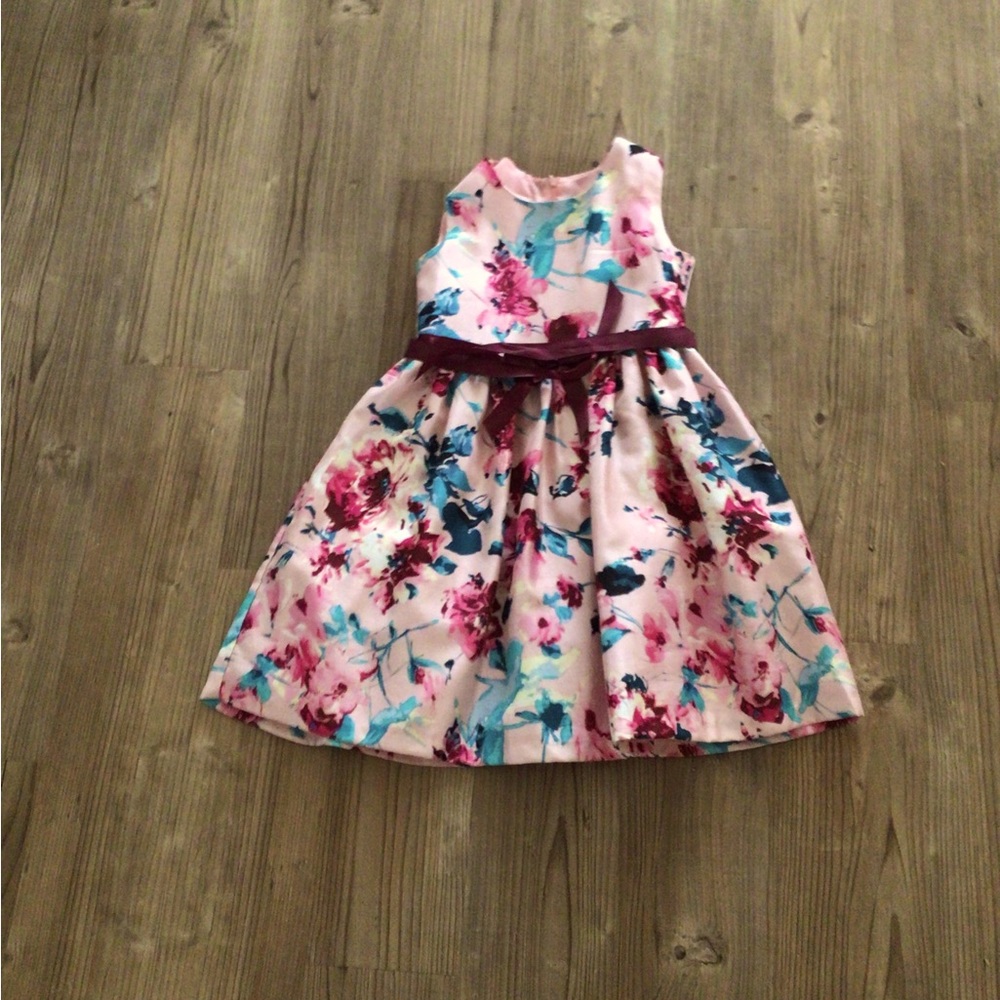 New like Girls pink dress for church and partying